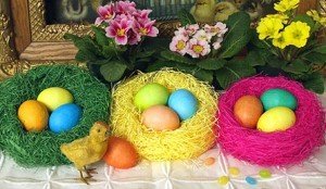 1529_oua-colorate-pe-masa-ta 1529_oua-colorate-pe-masa-ta