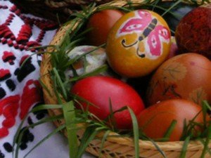 modele-de-oua-vopsite-imagini-cu-oua-de-pasti-poze-oua-incondeiate-de-paste-4 modele-de-oua-vopsite-imagini-cu-oua-de-pasti-poze-oua-incondeiate-de-paste-4