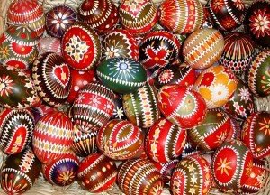 sfaturi-pentru-masa-de-pasti-mancarea-de-paste