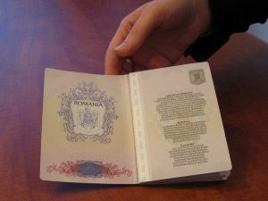 eliberarea-sau-preschimbarea-pasaportului-simplu