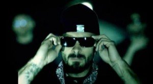 bug-mafia-feat-jasmine-cu-talpile-arse-versuri bug-mafia-feat-jasmine-cu-talpile-arse-versuri