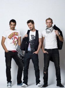 akcent-how-deep-is-your-love-versuri-in-romana-how-deep-is-your-love