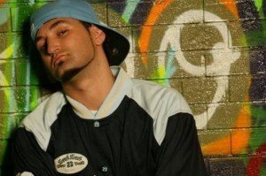 smiley-cere-4000-de-euro-ca-sa-cante-la-o-nunta