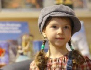 colinde-noi-de-craciun-cleopatra-stratan-e28093-seara-de-craciun-videoclip