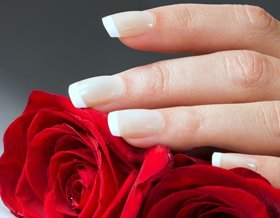 pentru-unghii-tari-si-sanatoase-foloseste-zeama-de-lamaie1